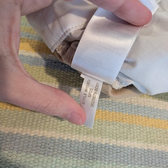 💙 J. Crew Khaki Chinos size 4 (Summer 2025) - Picture 10 of 12